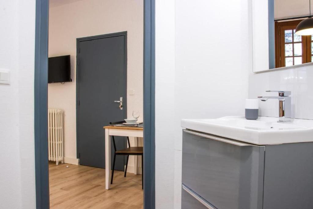 Le Descartes, à 50m de la gare Fibre/TV connecté Apartamento Poitiers Exterior foto